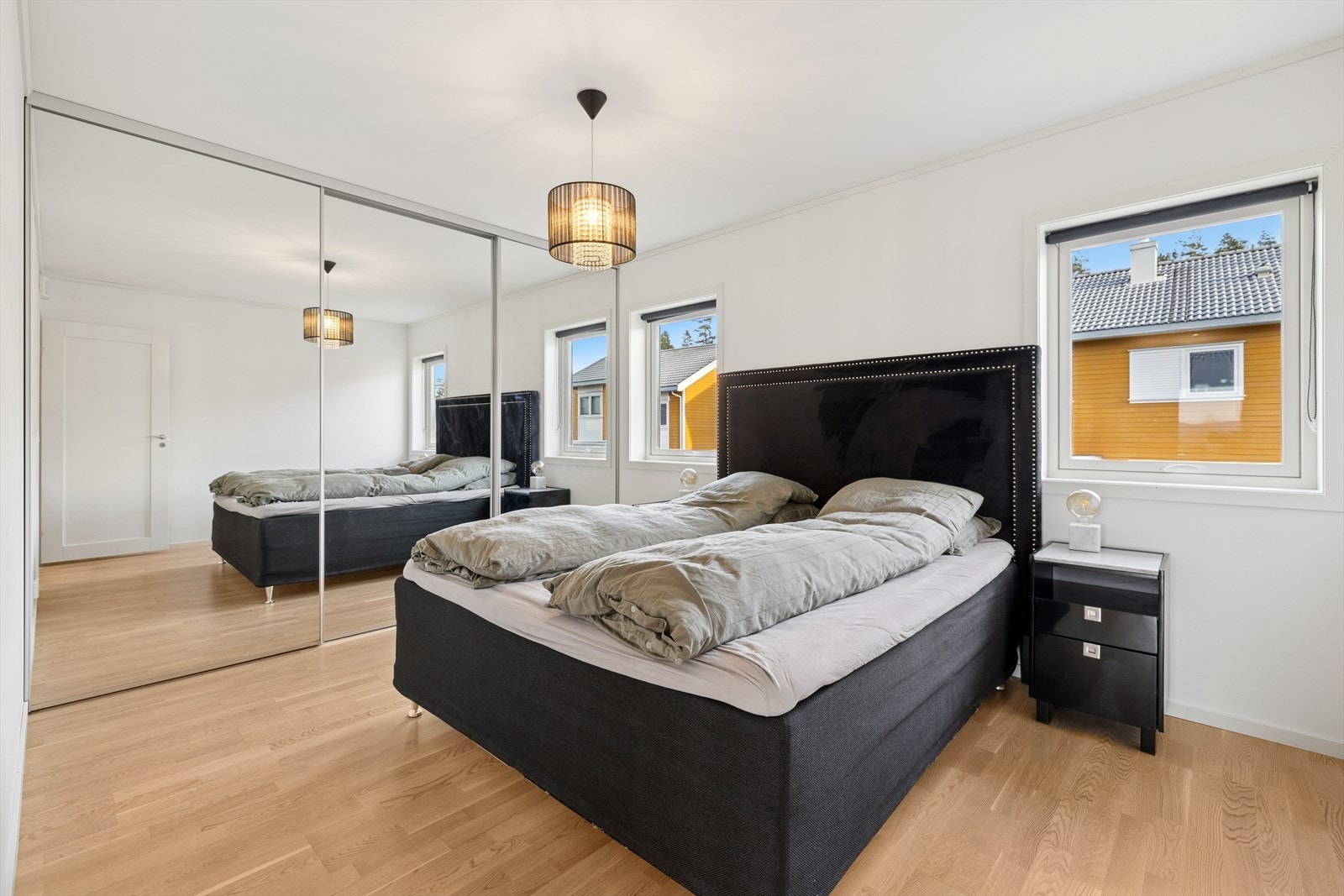 Leiligheten byr på 2 soverom. Galleribilde