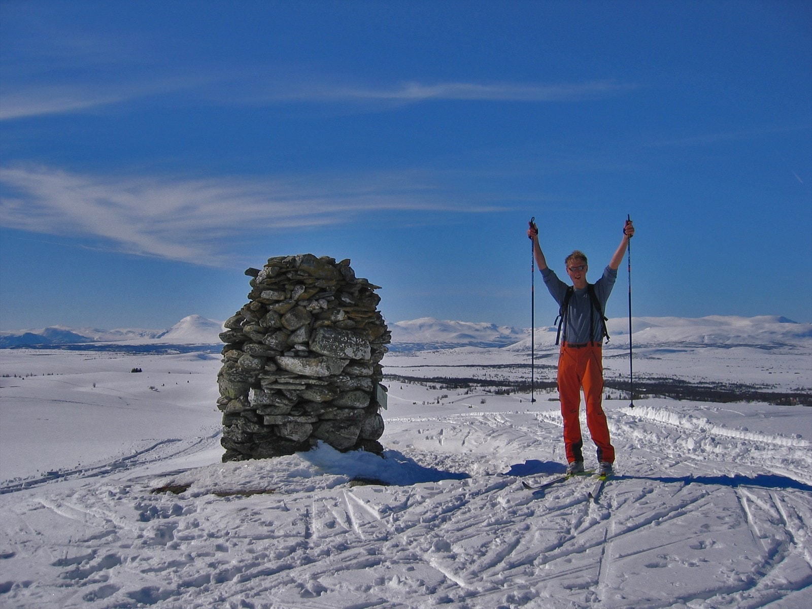På toppene i området er det nydelig utsikt utover store fjellområder i Hallingdal og Valdres. Galleribilde