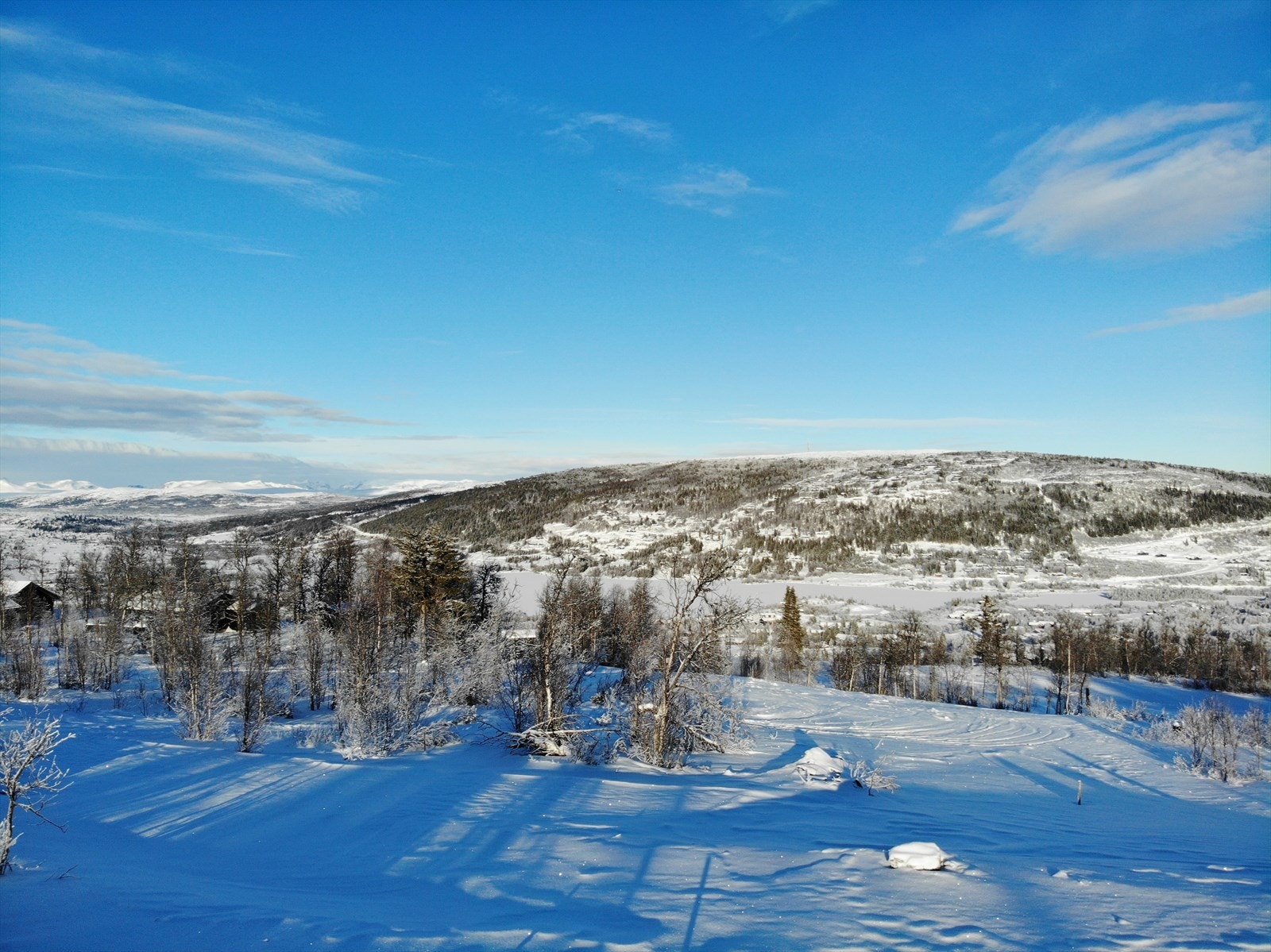 Fra Vasetlia Panorama er det kort vei til butikker, serveringssteder og ulike aktivitetstilbud. Galleribilde