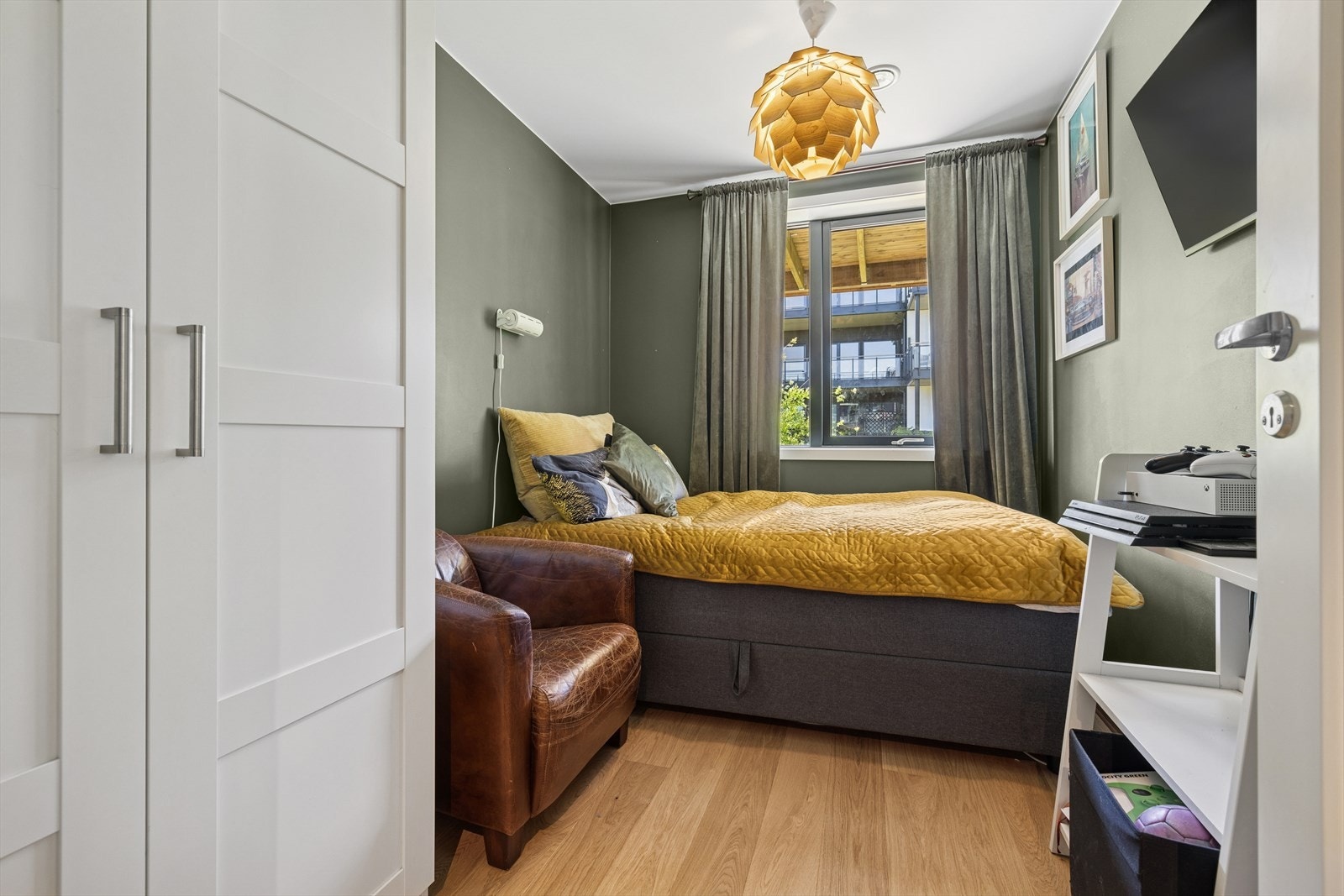 Rommene har flere bruksmuligheter og kan også egne seg godt som barnerom, gjesterom, hjemmekontor, walk-in closet eller hobbyrom. Galleribilde