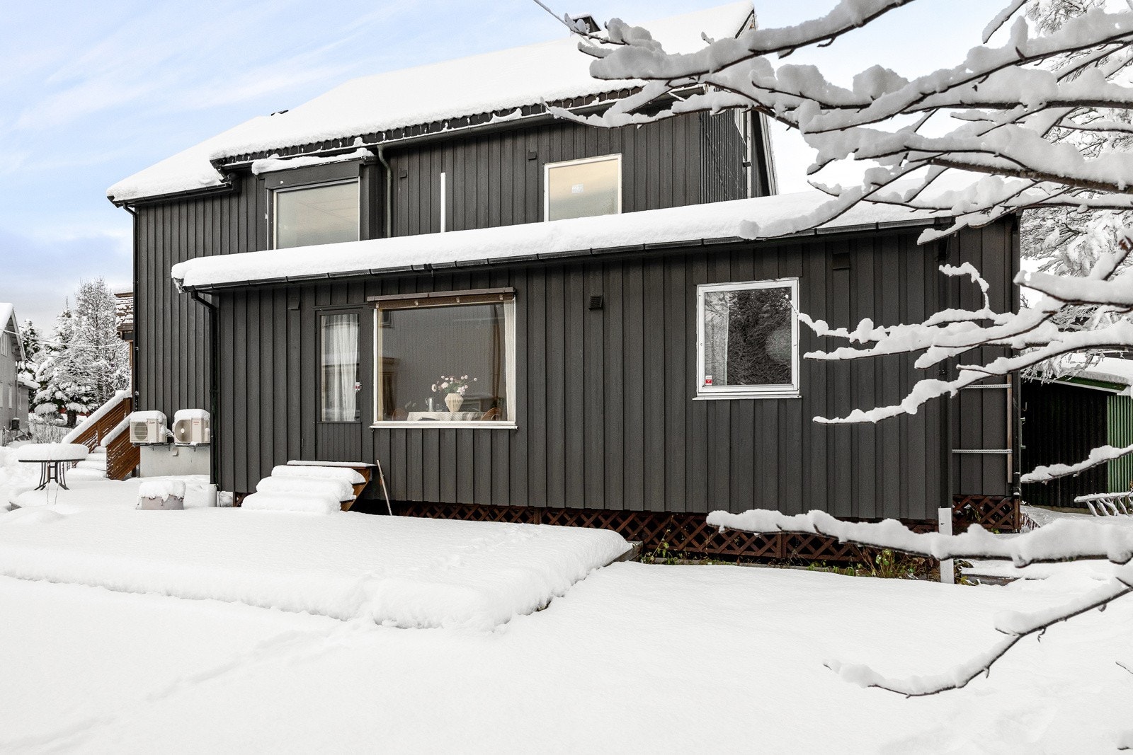 En flott 2-roms leilighet med fin plassering på Elverhøy!