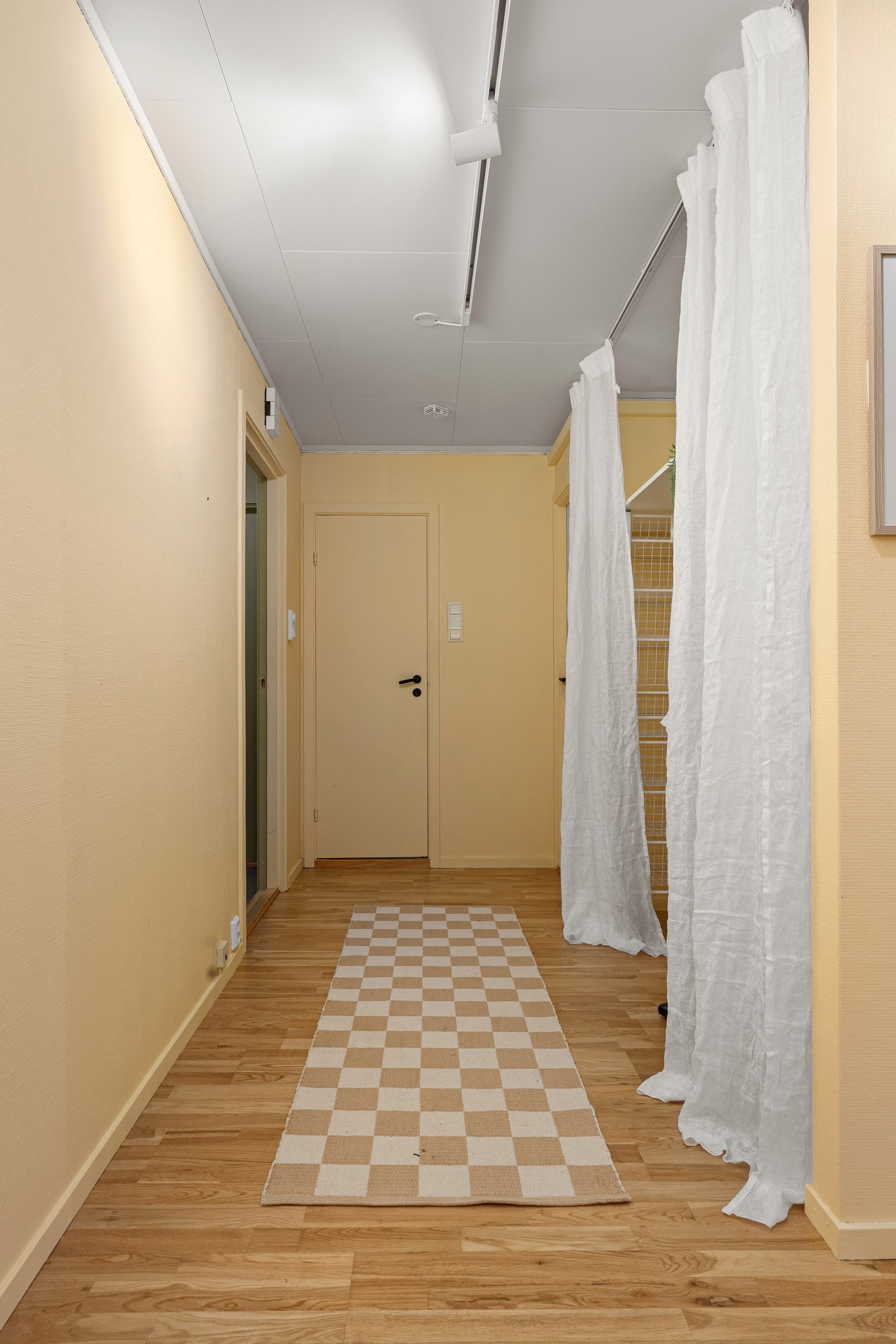 Stort inngangsparti.