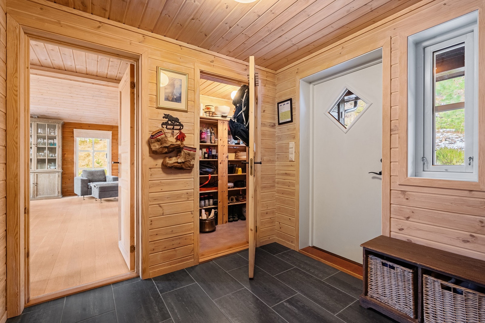 Praktisk bod/matbod. Galleribilde