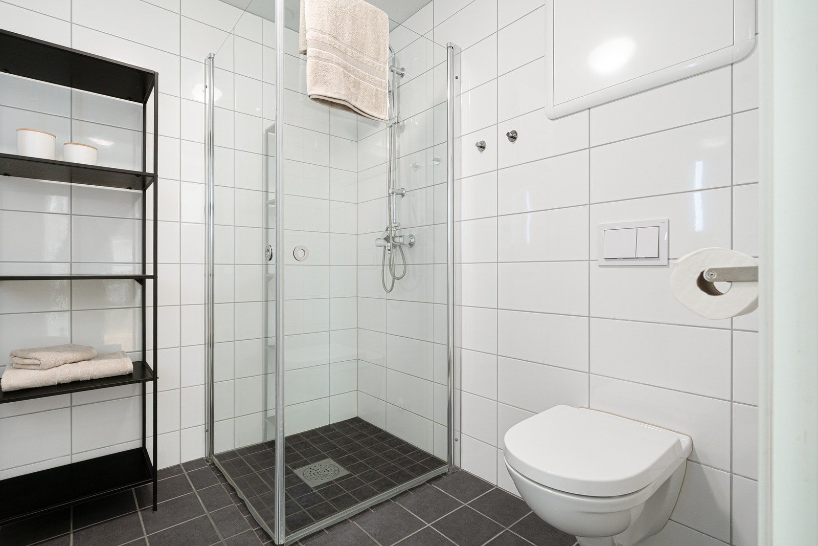 Flislagt bad. Galleribilde