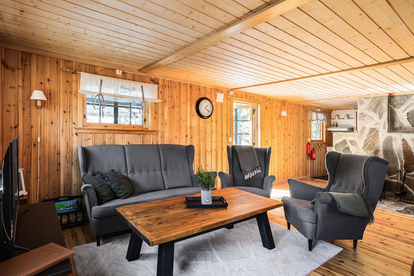 Her kan du slappe av foran tv'n eller hygge deg med brettspill. Galleribilde