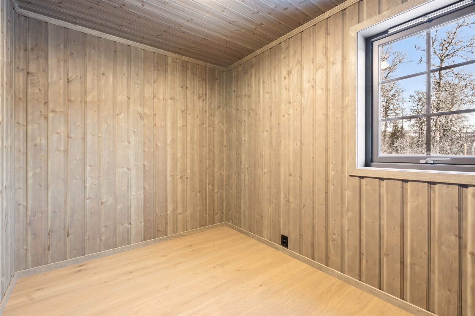 På de to andre soverommene er doble garderobeskap. Soverom 2. Galleribilde