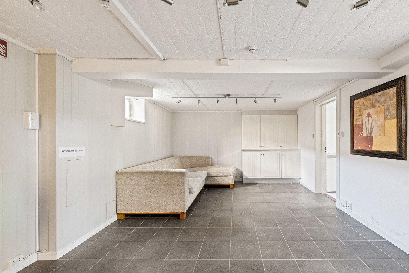 Underetasjen består hovedsaklig av boder Galleribilde