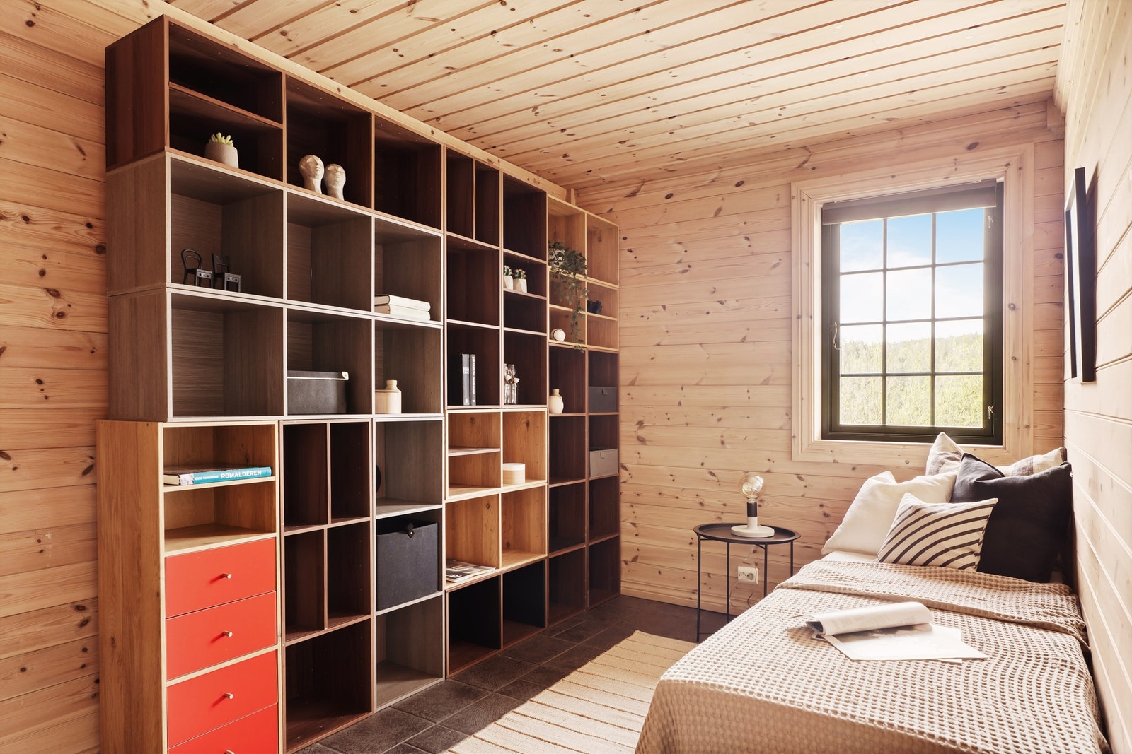 Soverom 1, med inngang fra stue. Galleribilde