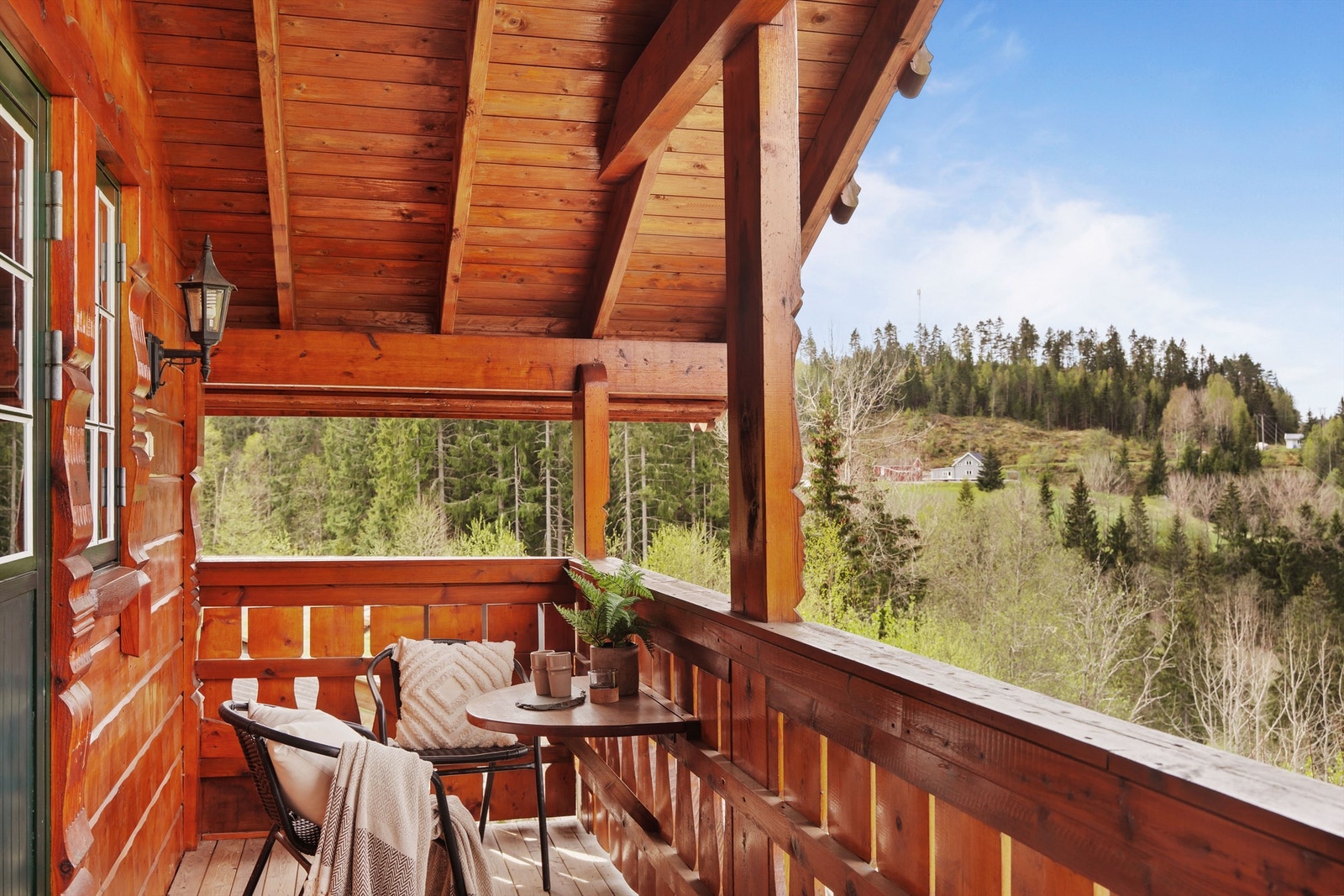 Hyggelig utsyn fra balkong. Galleribilde