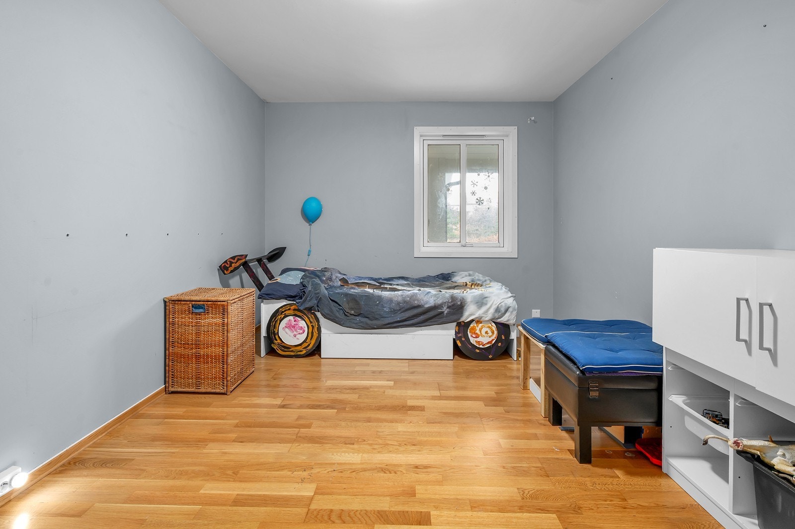 Utsikt mot svalgangen. Galleribilde