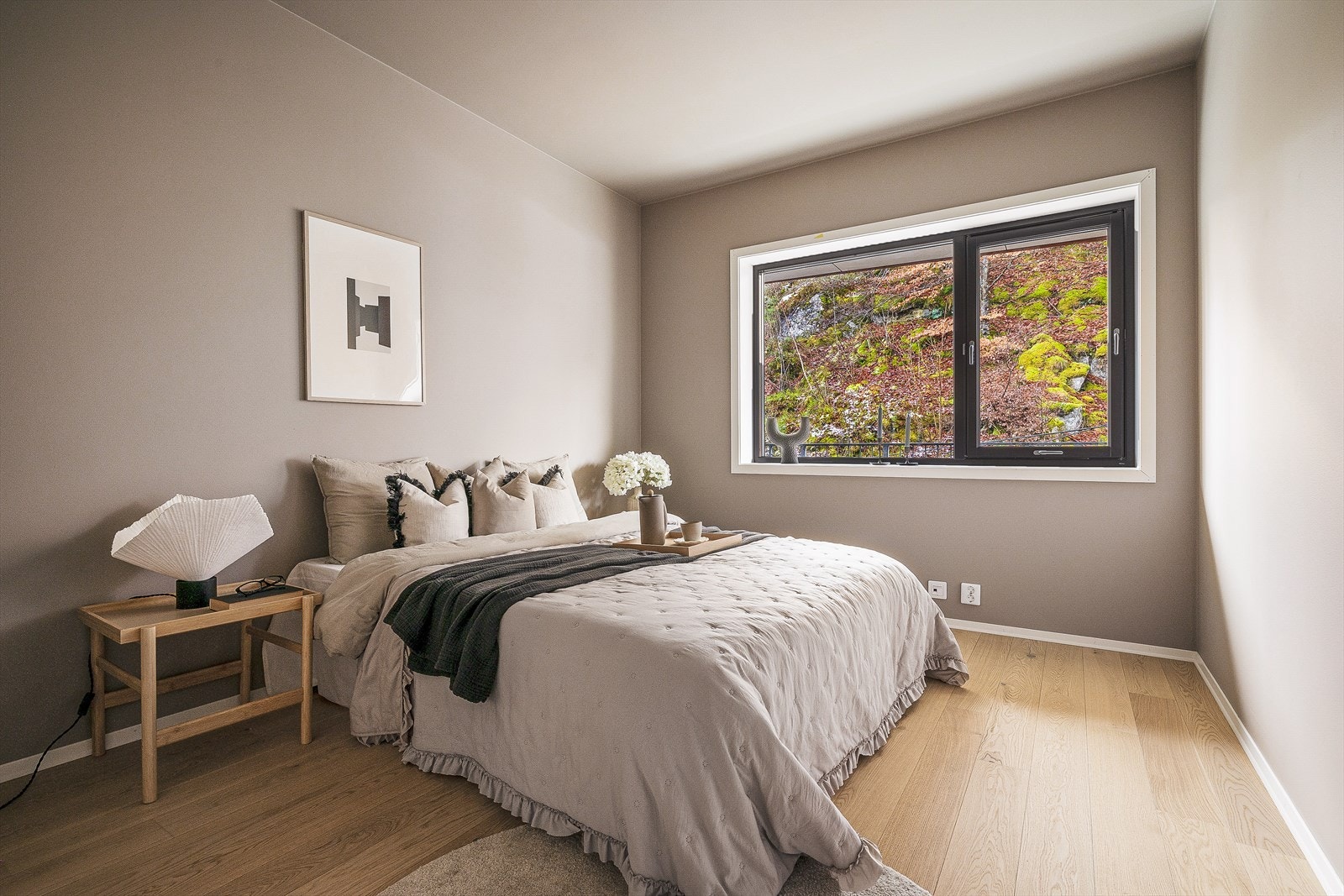 Soverom 2 | Boligen har balansert ventilasjon som bidrar til et godt inneklima og en god søvnkvalitet. Galleribilde