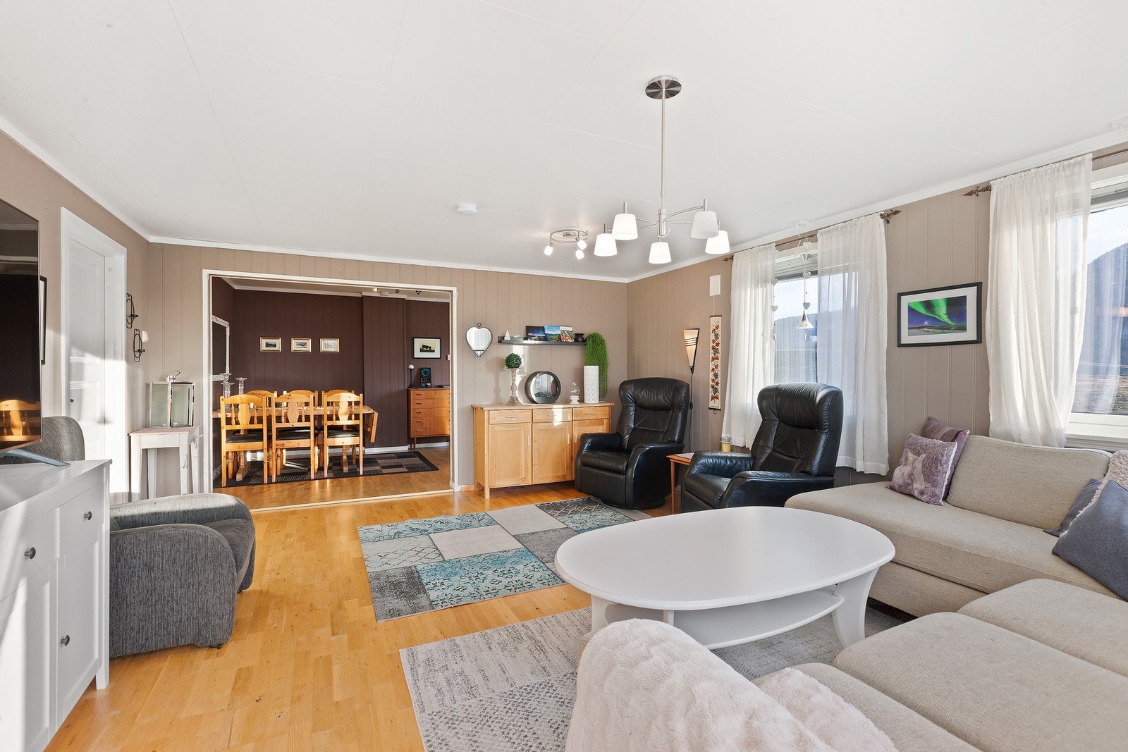 Flere møbleringsmuligheter i stuene. Galleribilde