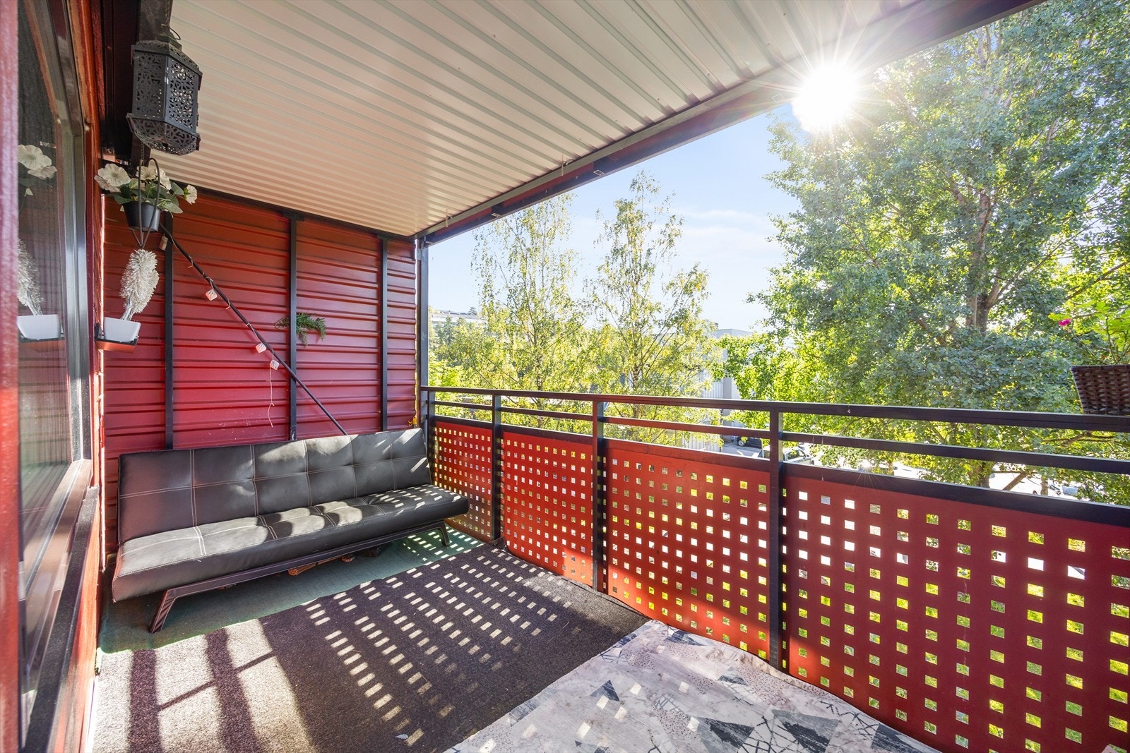 Dina Hadad v/Eiendomsmegler 1 har gleden av å presentere Hallagerbakken 14A! Galleribilde