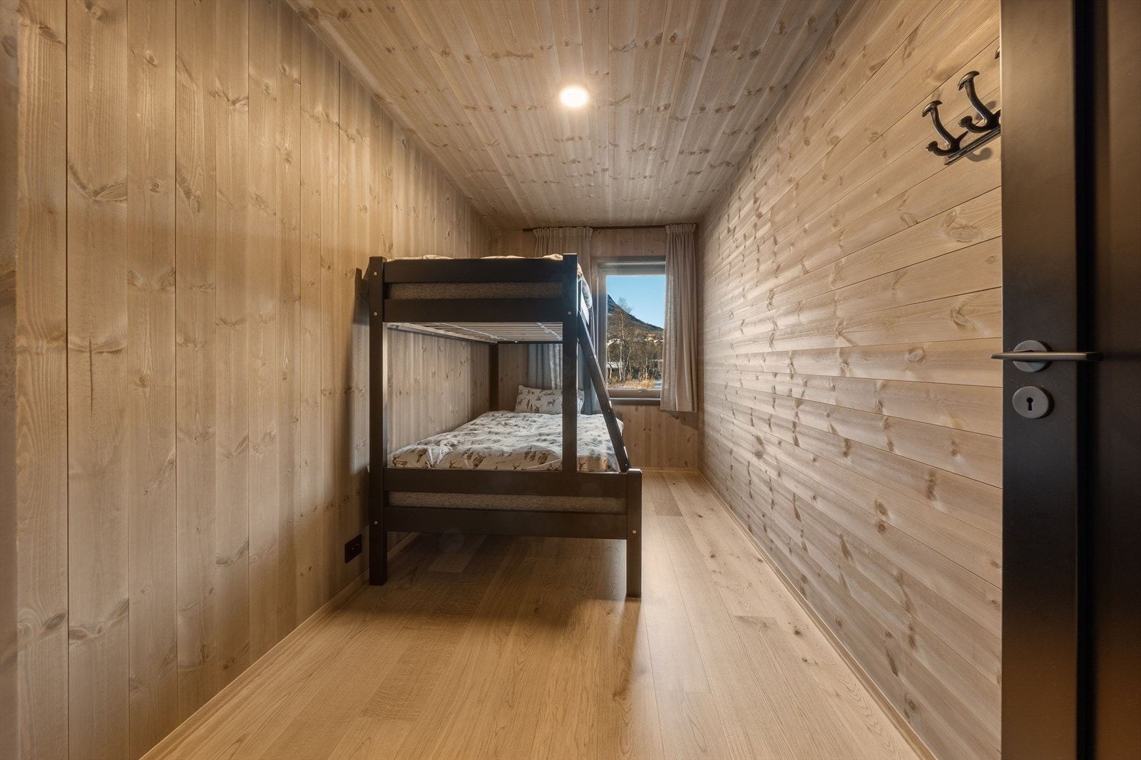 Soverom i 1.etg - Totalt 3 soverom i 1.etg. Galleribilde