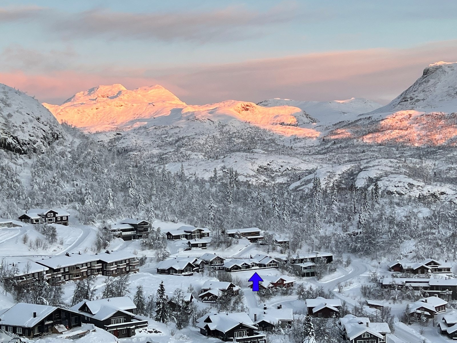 Hytta sett fra Skarsnuten hotell Galleribilde
