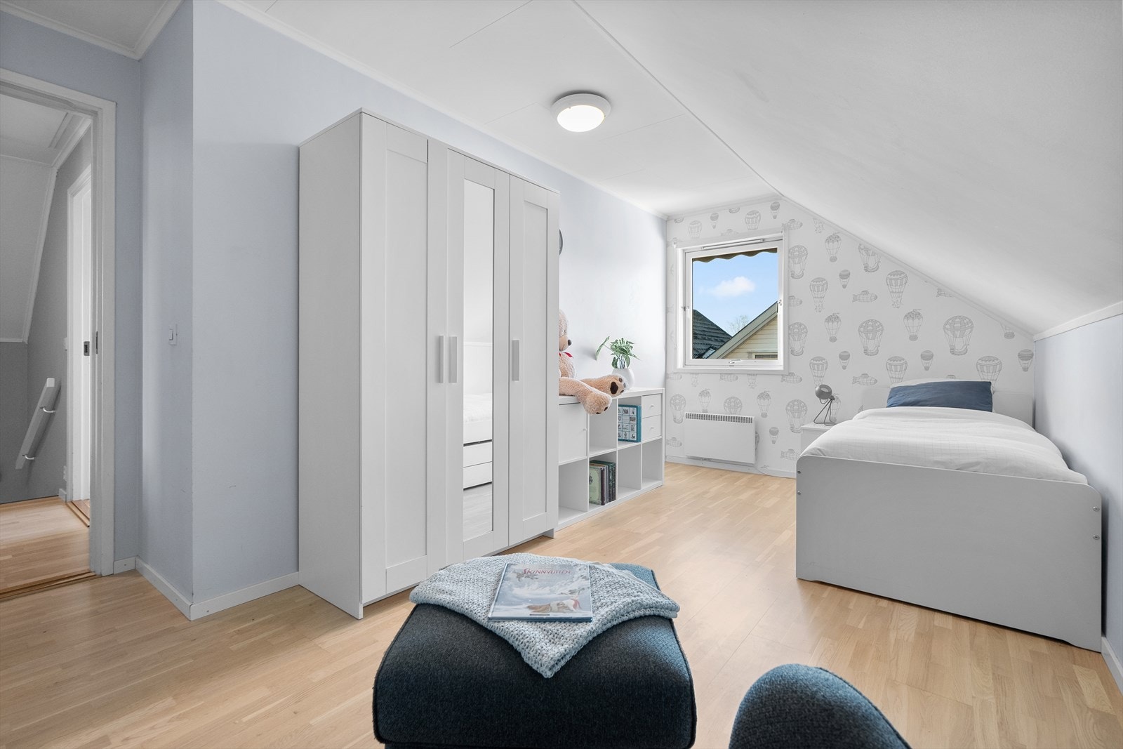 Det andre soverommet er av god størrelse og fungerer perfekt som barnerom, ungdomsrom eller gjesterom. Galleribilde