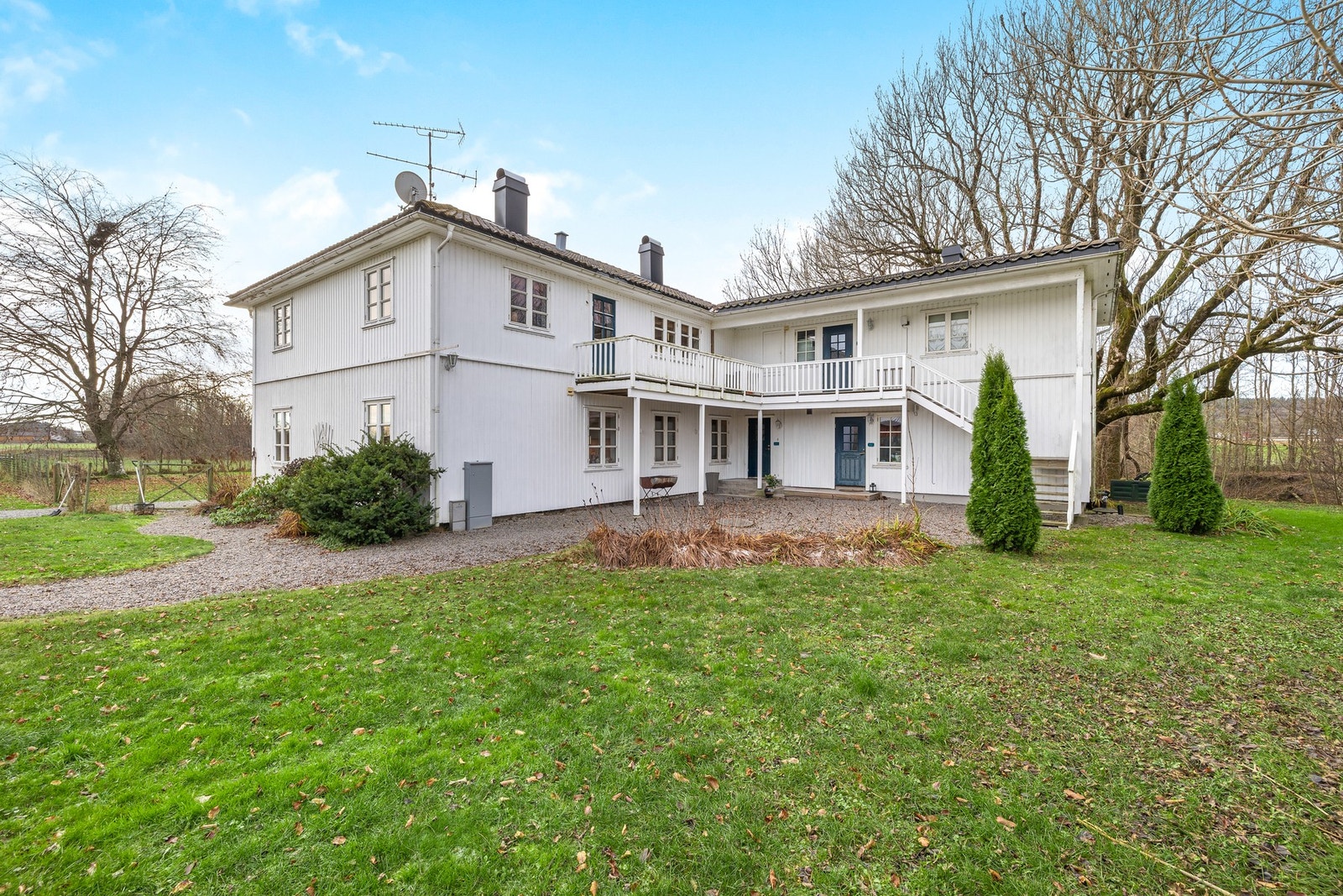 Velkommen til Låhneveien 42 A - Presentert av PrivatMegleren v/ Bettina Ranheim Grønseth Galleribilde