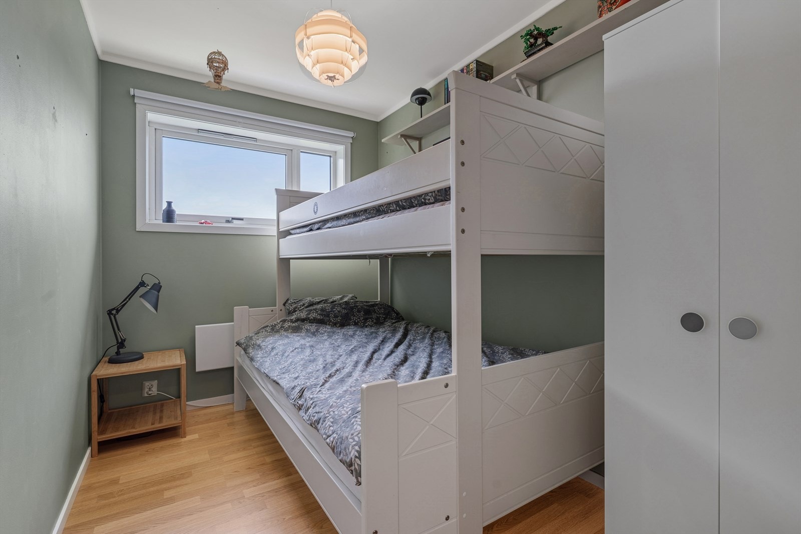 Bod innredet som soverom, dette er ikke godkjent til varig opphold (se punkt om ferdigattest i salgsoppgaven) Galleribilde