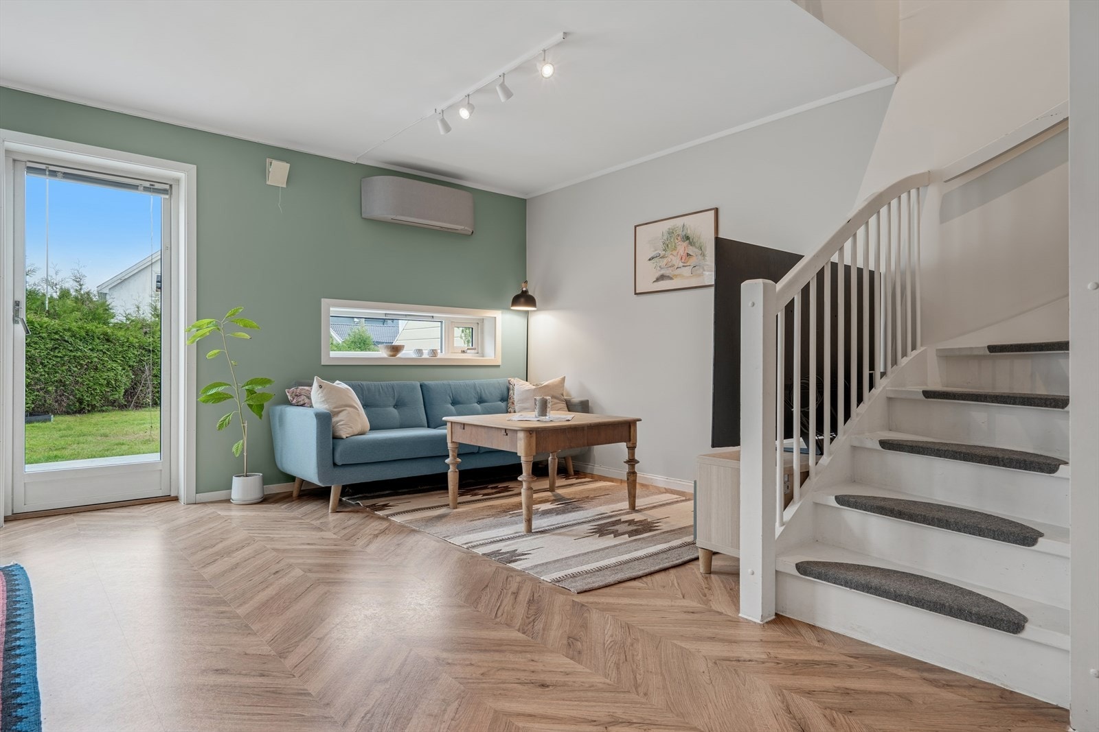 Det er montert varmepumpe i stuen Galleribilde