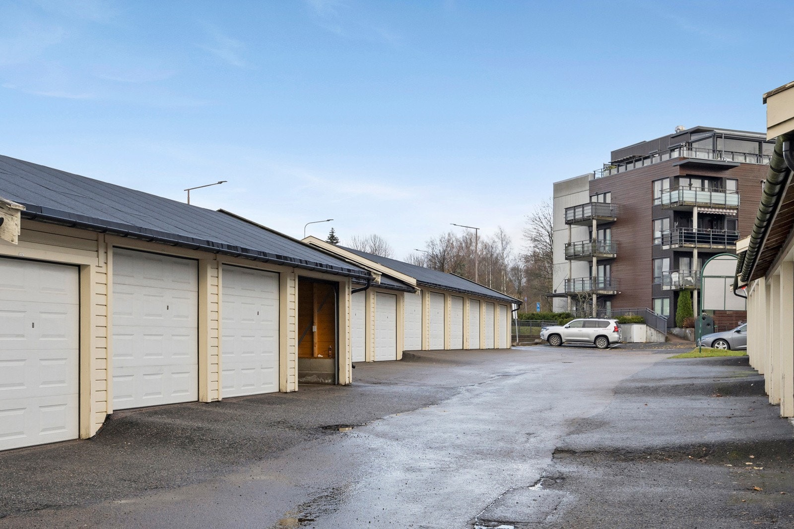 Garasjeplass med mulighet for lader Galleribilde