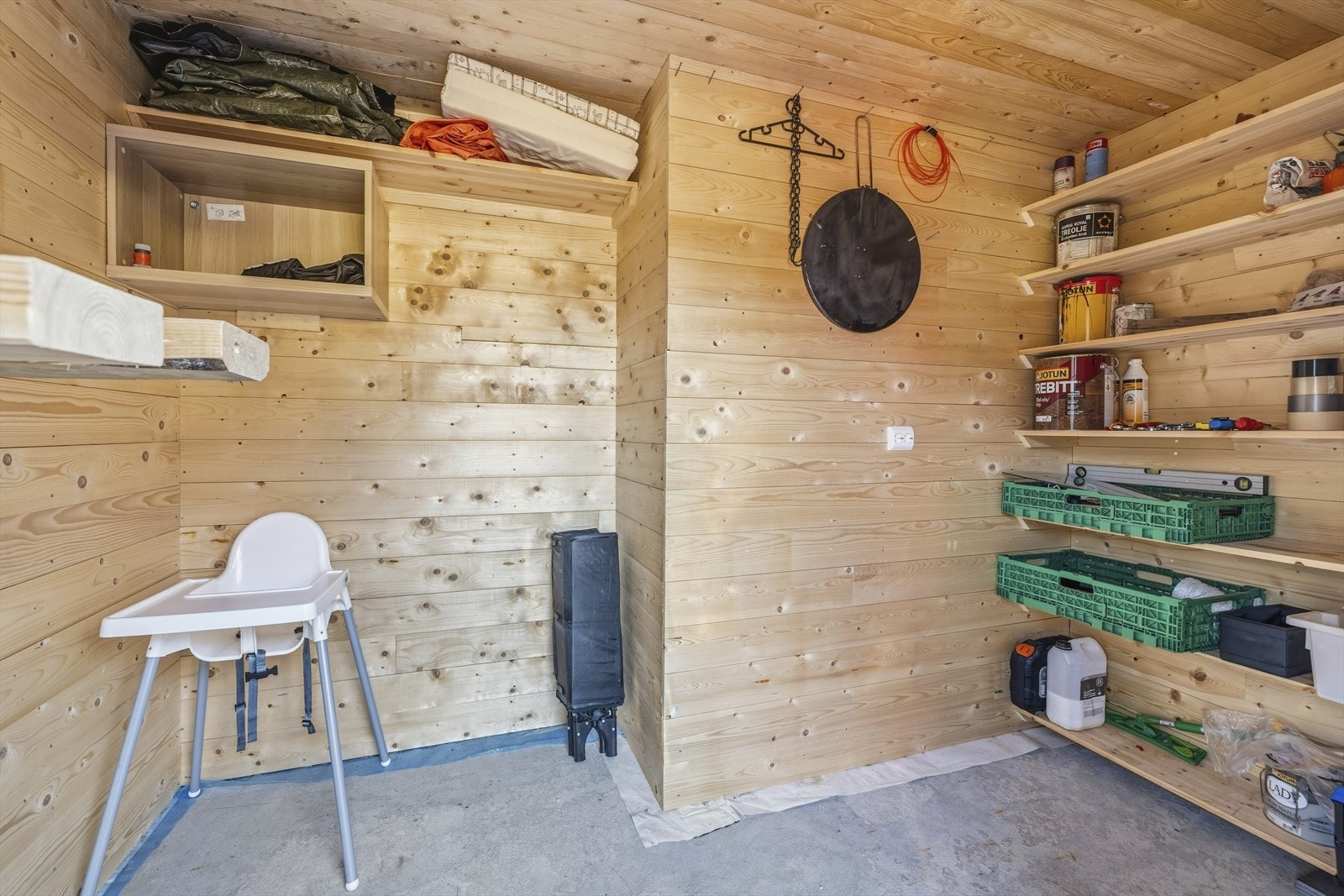 Sportsbod like ved parkeringsplassen Galleribilde