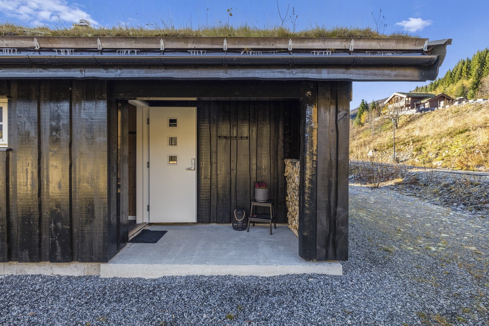 Overbygd inngangsparti Galleribilde