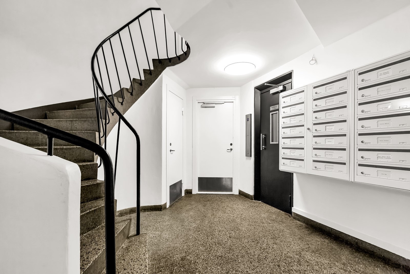 Det er heisadkomst direkte til leilighetsplan. Galleribilde