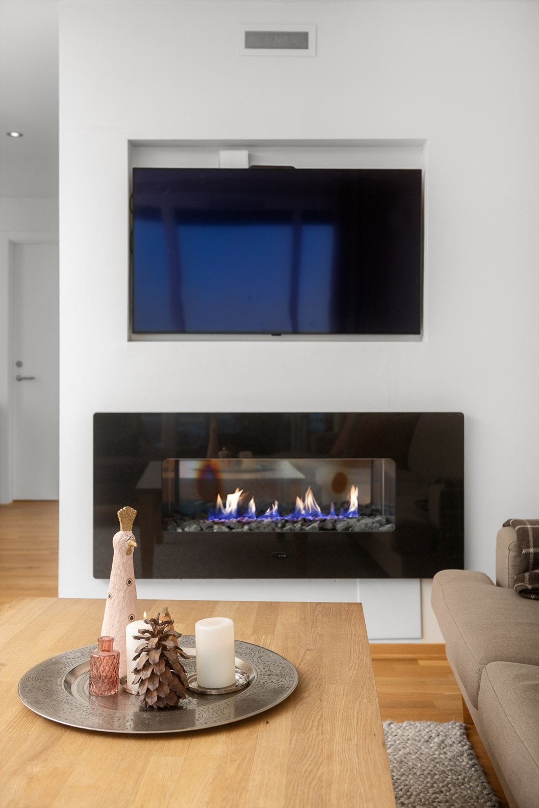 Lekker integrert gasspeis som sørger for både hygge og ekstra varme. Galleribilde