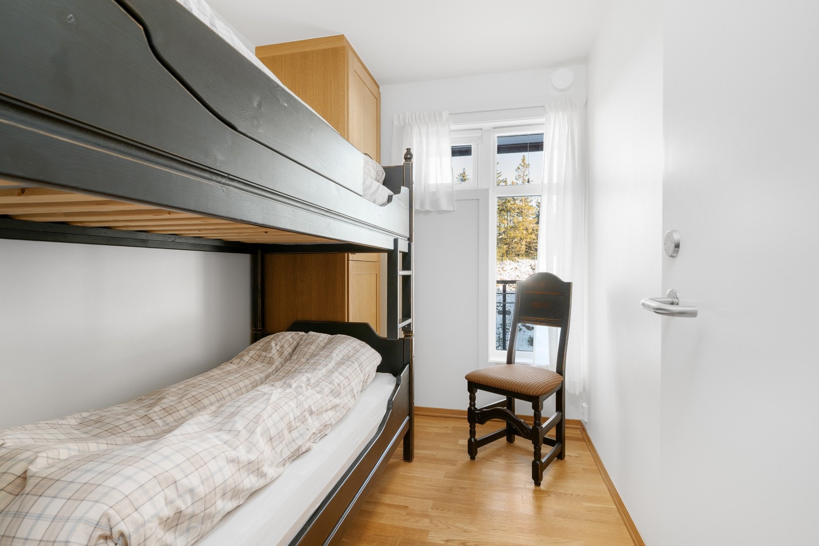 De to minste rommene har også medfølgende garderobeskap. Galleribilde