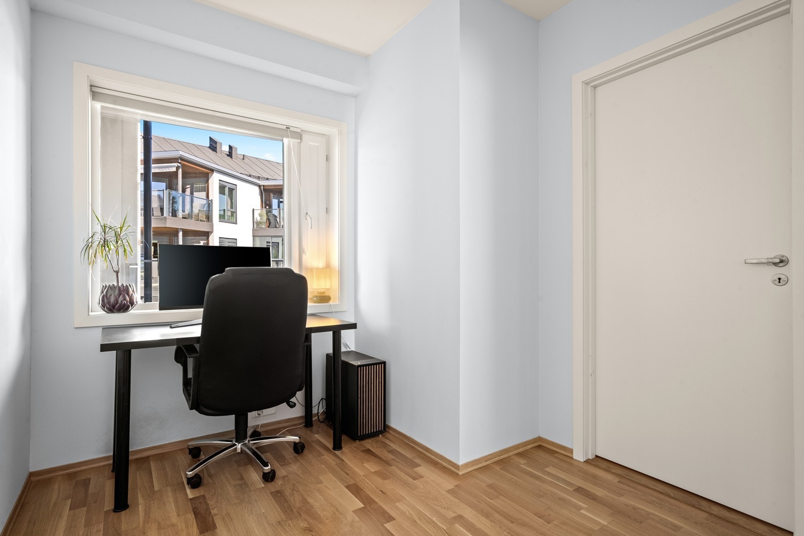 Soverom 2 benyttes i dag som kontor Galleribilde