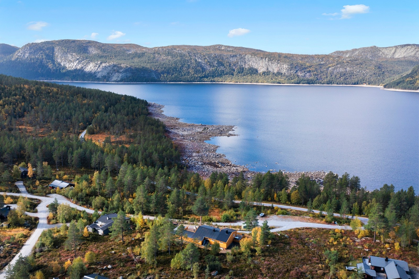 Nydelige områder å ferdes i både sommer og vinter.... Galleribilde