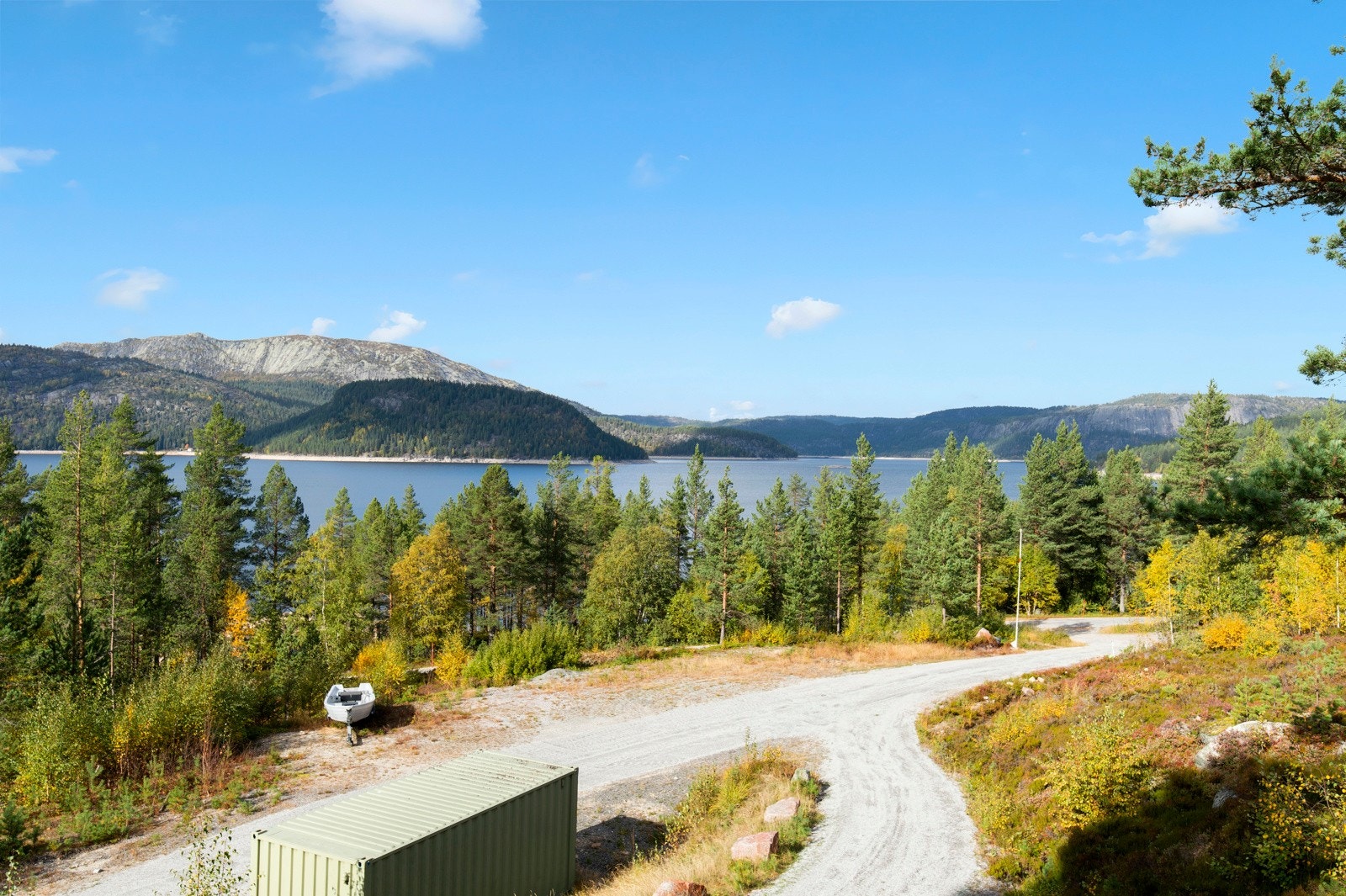 Utsikt til Nesvatn Galleribilde