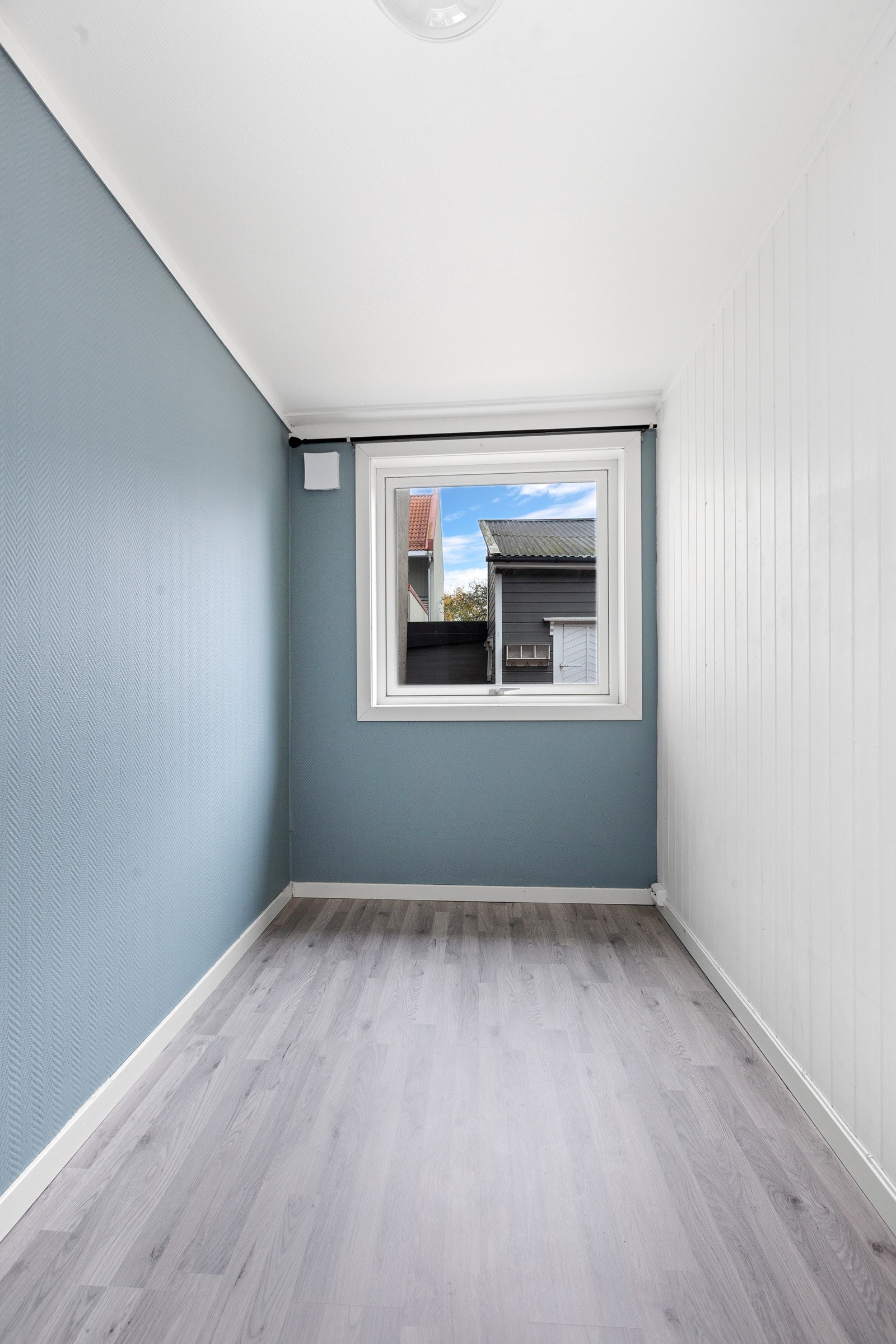 Soverom i hybel Galleribilde