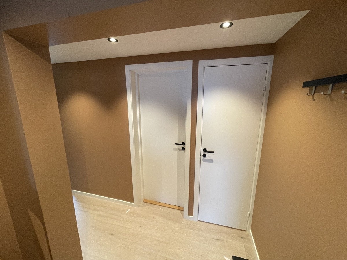 Gang. Soverom 3 til høyre, soverom 4 til venstre. Galleribilde