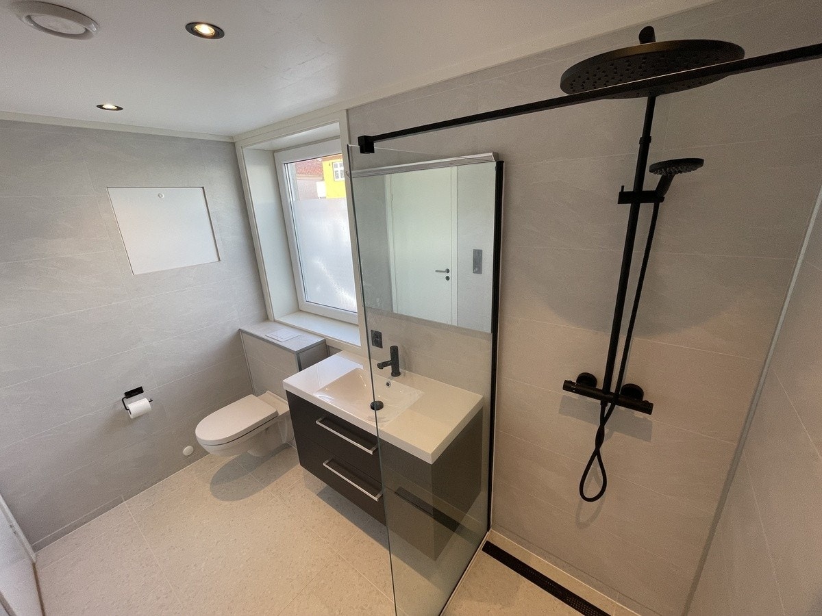 Flislagt bad Galleribilde