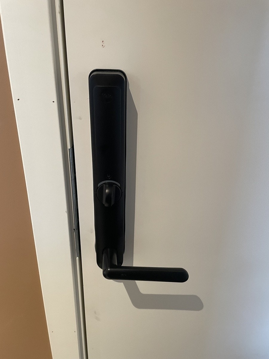 Smartlås på ytterdør Galleribilde