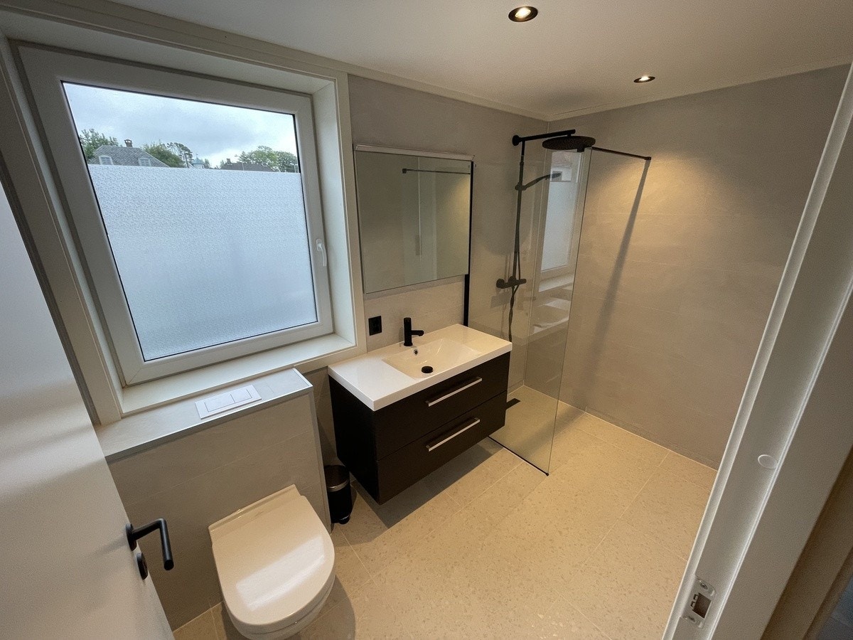 Flislagt bad Galleribilde