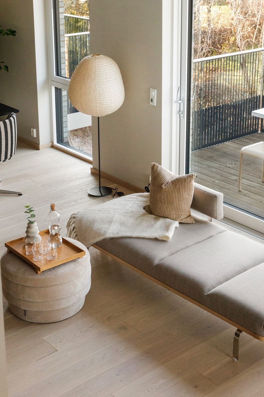 Her er det godt med lysinnslipp og en herlig leilighet for sosiale samlinger. Galleribilde