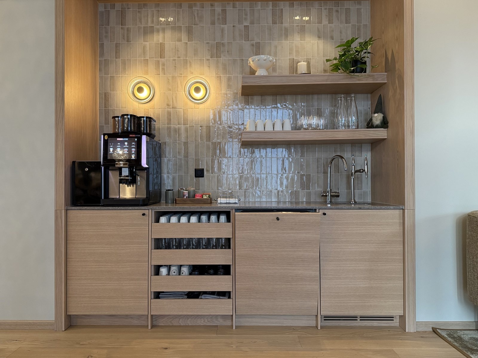 Selvaag Pluss - Kaffebar Galleribilde