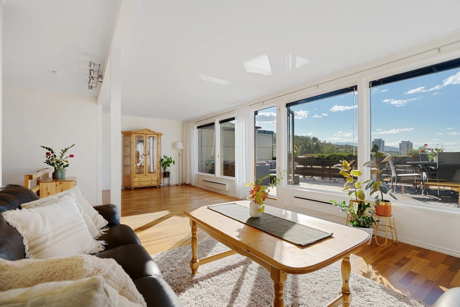 Leiligheten ligger i 4.etasje og har nydelig utsikt!