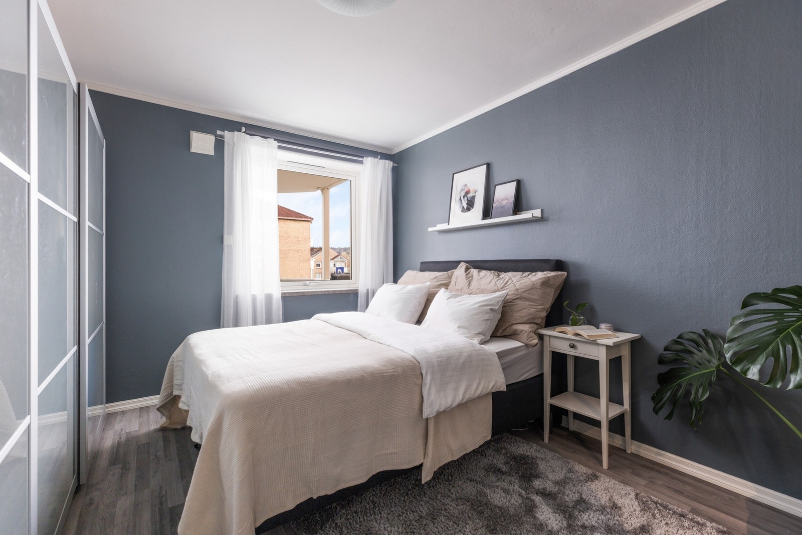 Soverom fikk malt markør-vegg sommeren 2025 Galleribilde