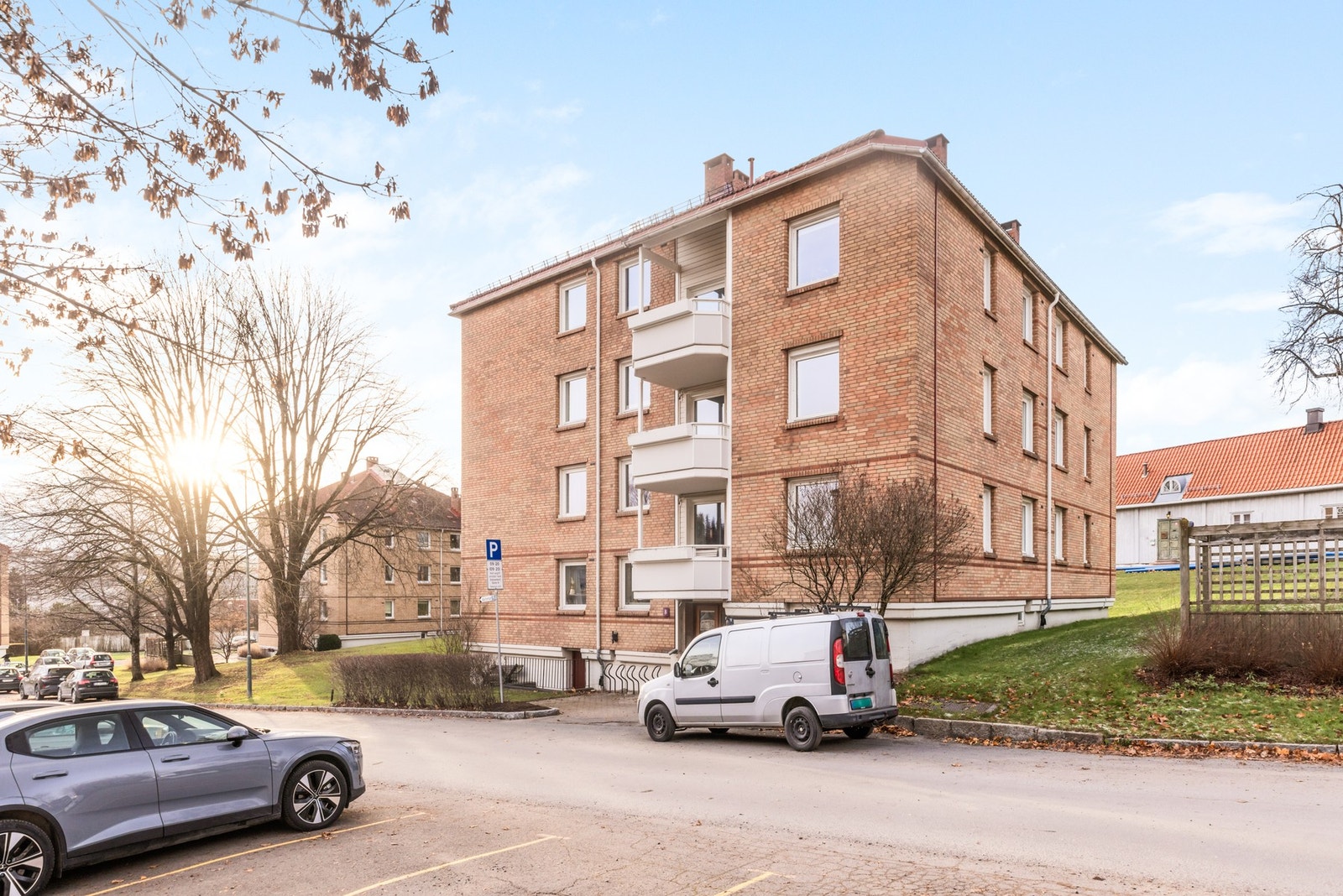 Fasade med inngangsparti Galleribilde