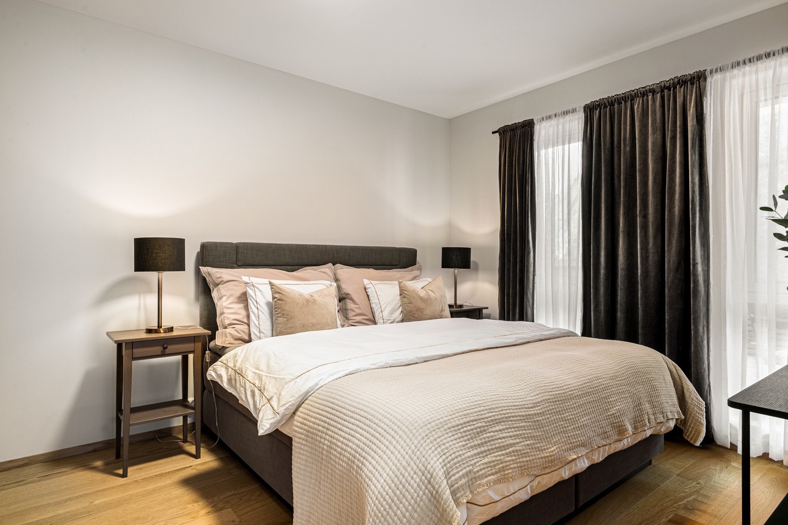 Leiligheten har tre separate soverom Galleribilde