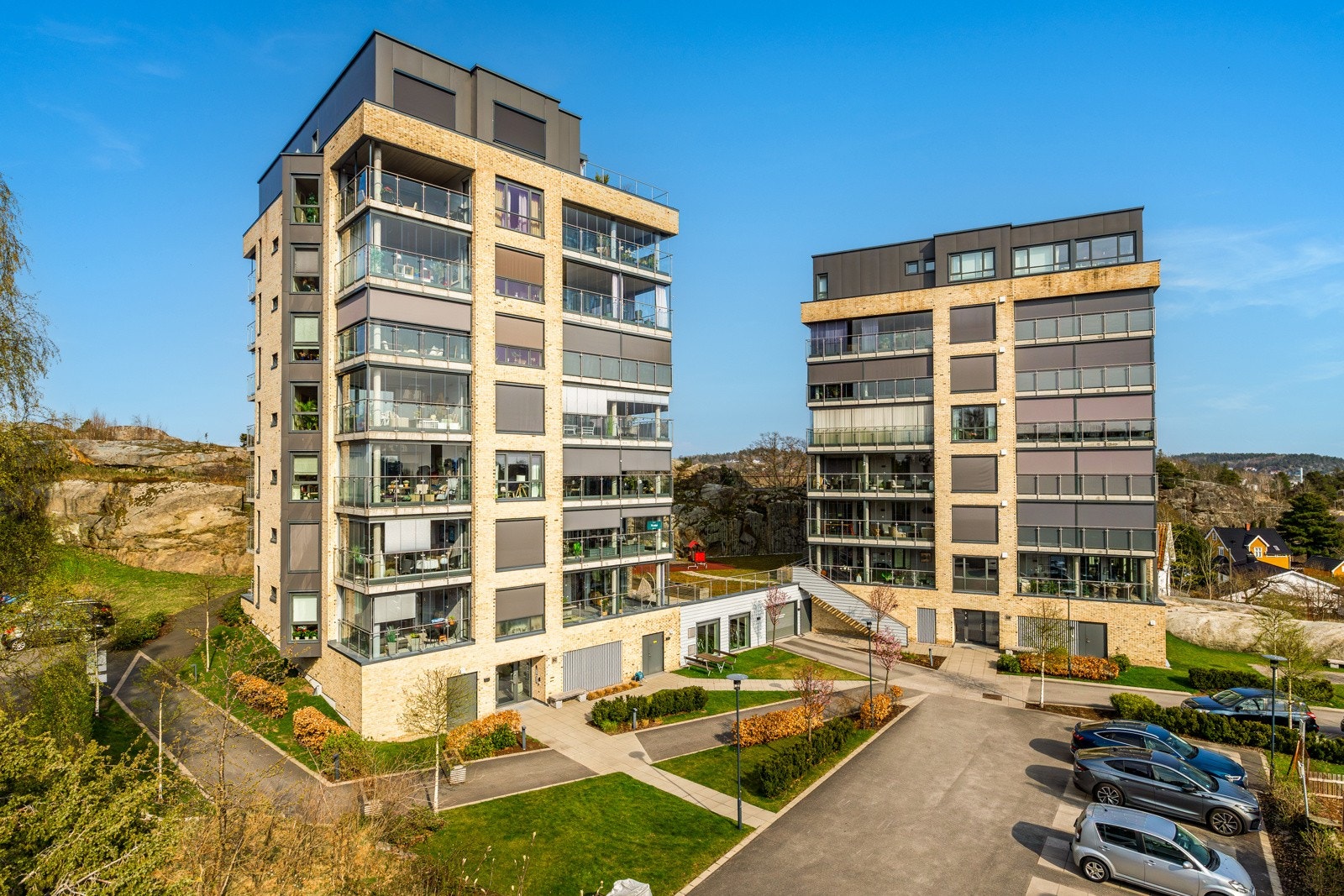 Velkommen til et meget attraktivt og ettertraktet område som virkelig har alt! Galleribilde