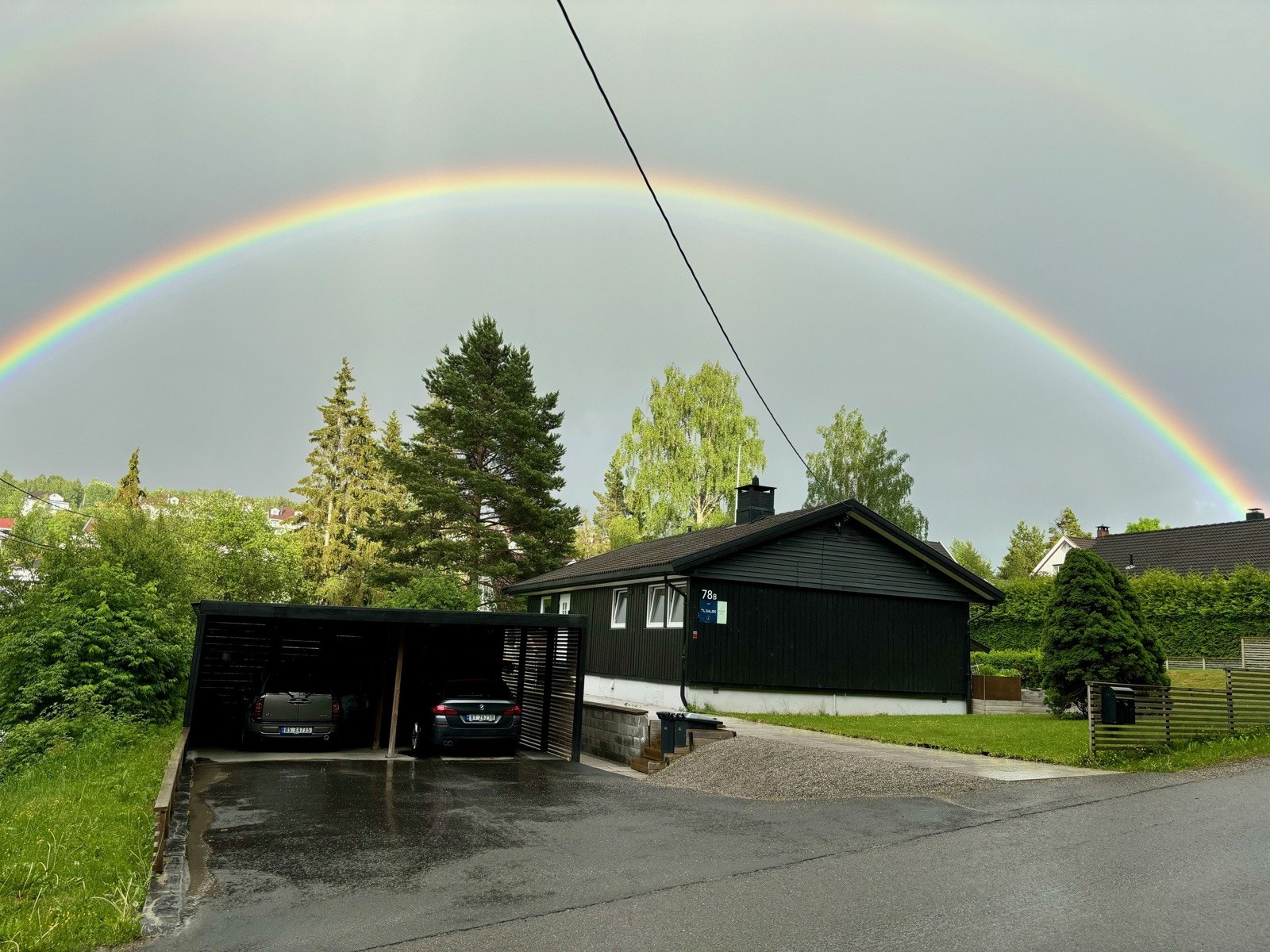 Inngangsparti og carport (private bilder) Galleribilde