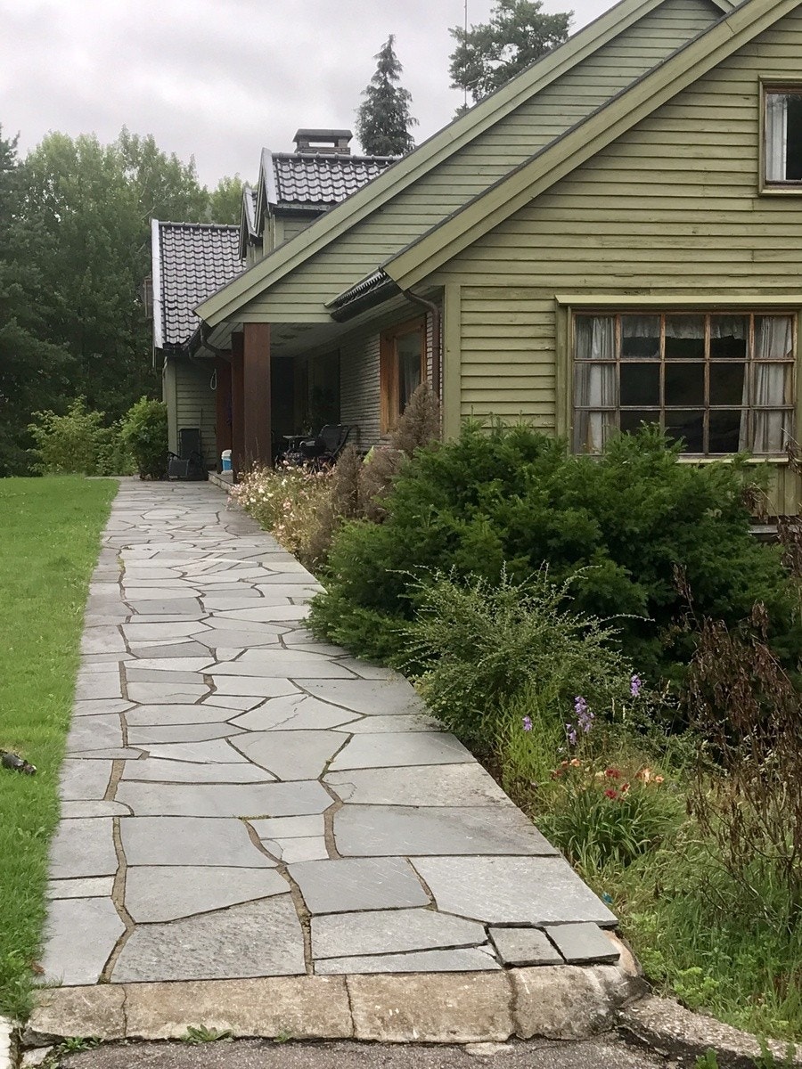 STOR SYDVENDT HAGE Galleribilde