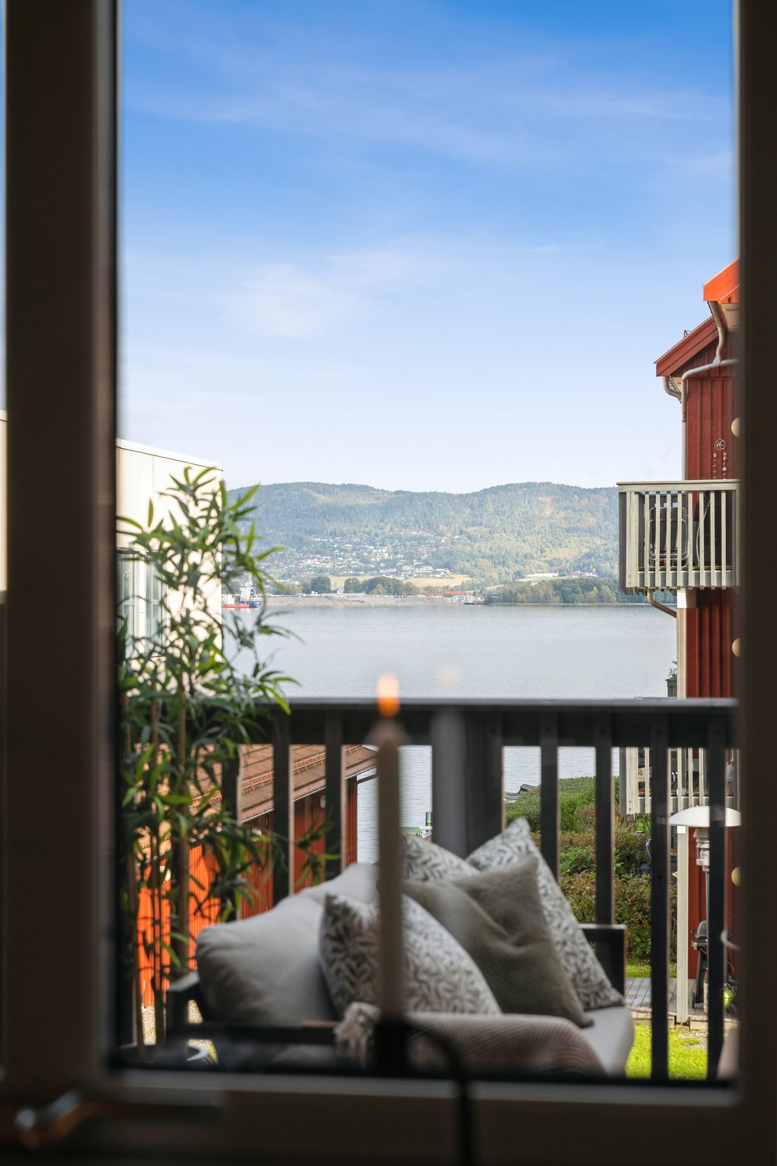 Utsikt fra Soverom 2/Uteplass Galleribilde