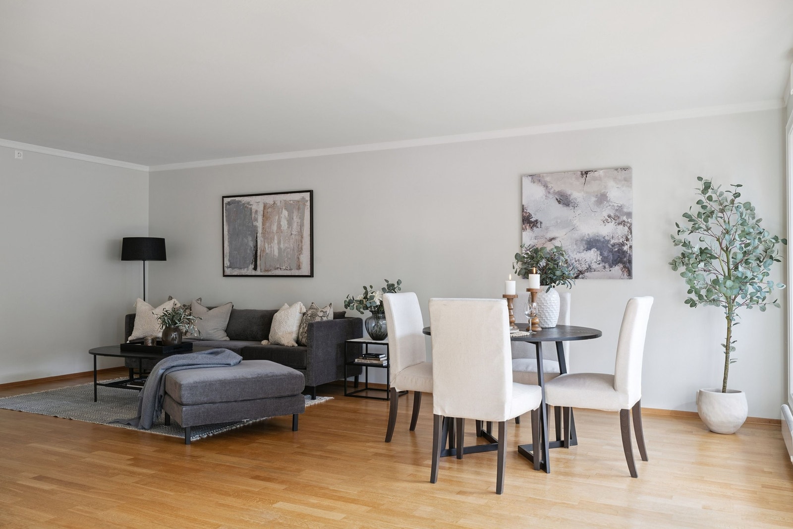 Stue/Spisestue Galleribilde