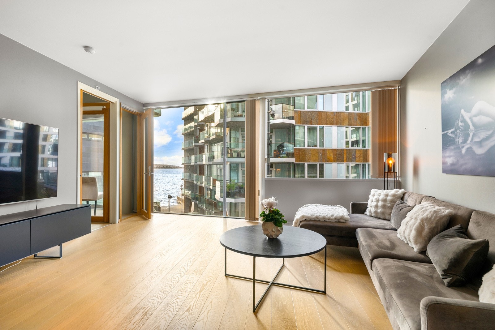 Stor 2 roms med egen garasjeplass Galleribilde