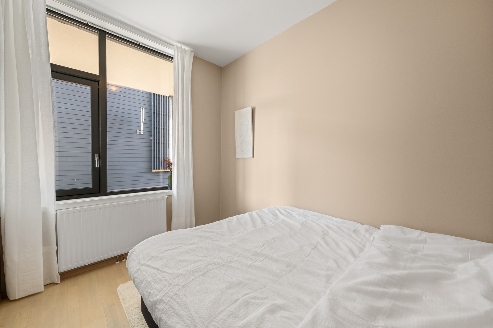 Fleksibelt rom som passer til både gjester, hjemmekontor eller barnerom. Galleribilde